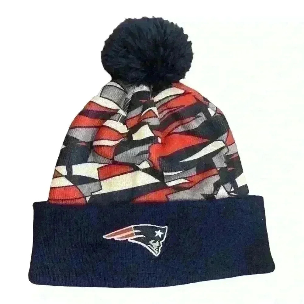 NFL Team Apparel New England Patriots Hat Youth Knit Winter Pom Pom‎